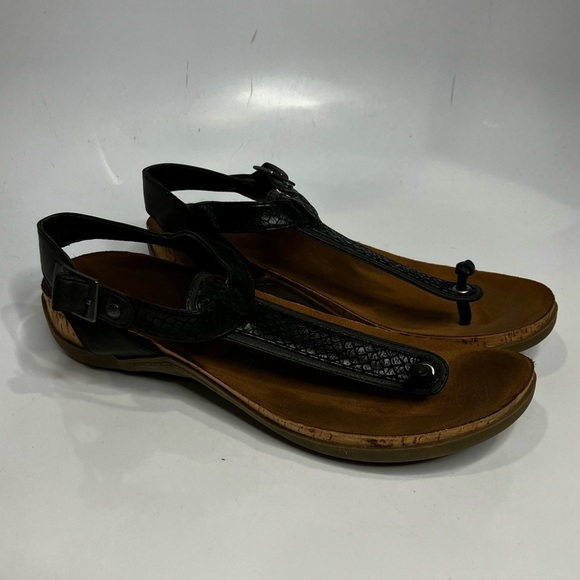 Bearpaw sandals black size 8 - Picture 1 of 7